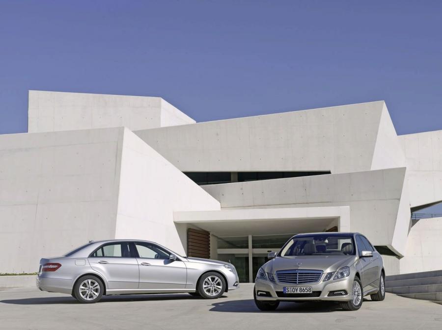  Mercedes-Benz E-Class 2009 года  (фото 30 из 74)